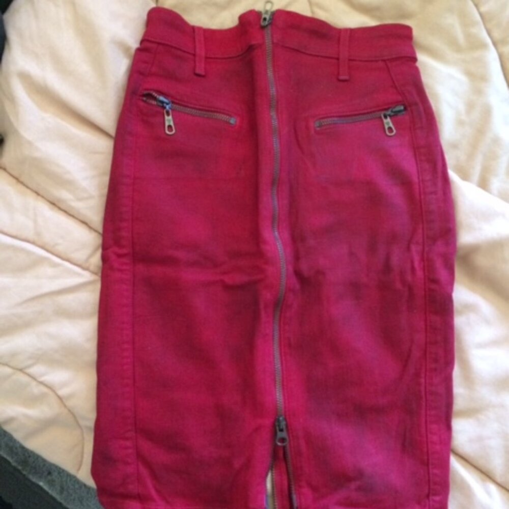 Guess skirt zipped distressed - Picture 3 of 12